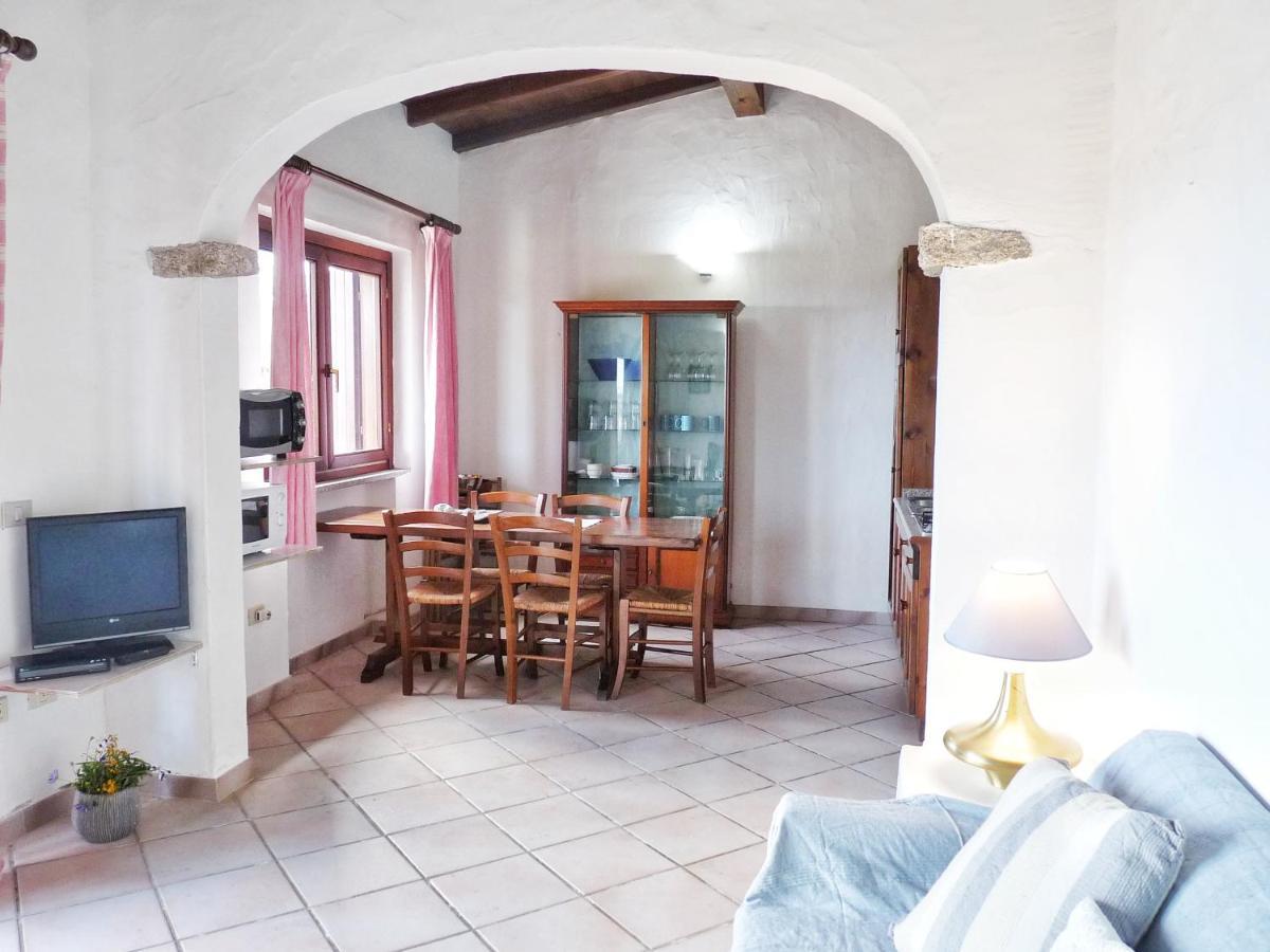 Le Caterine Villa Porto San Paolo  Exteriör bild