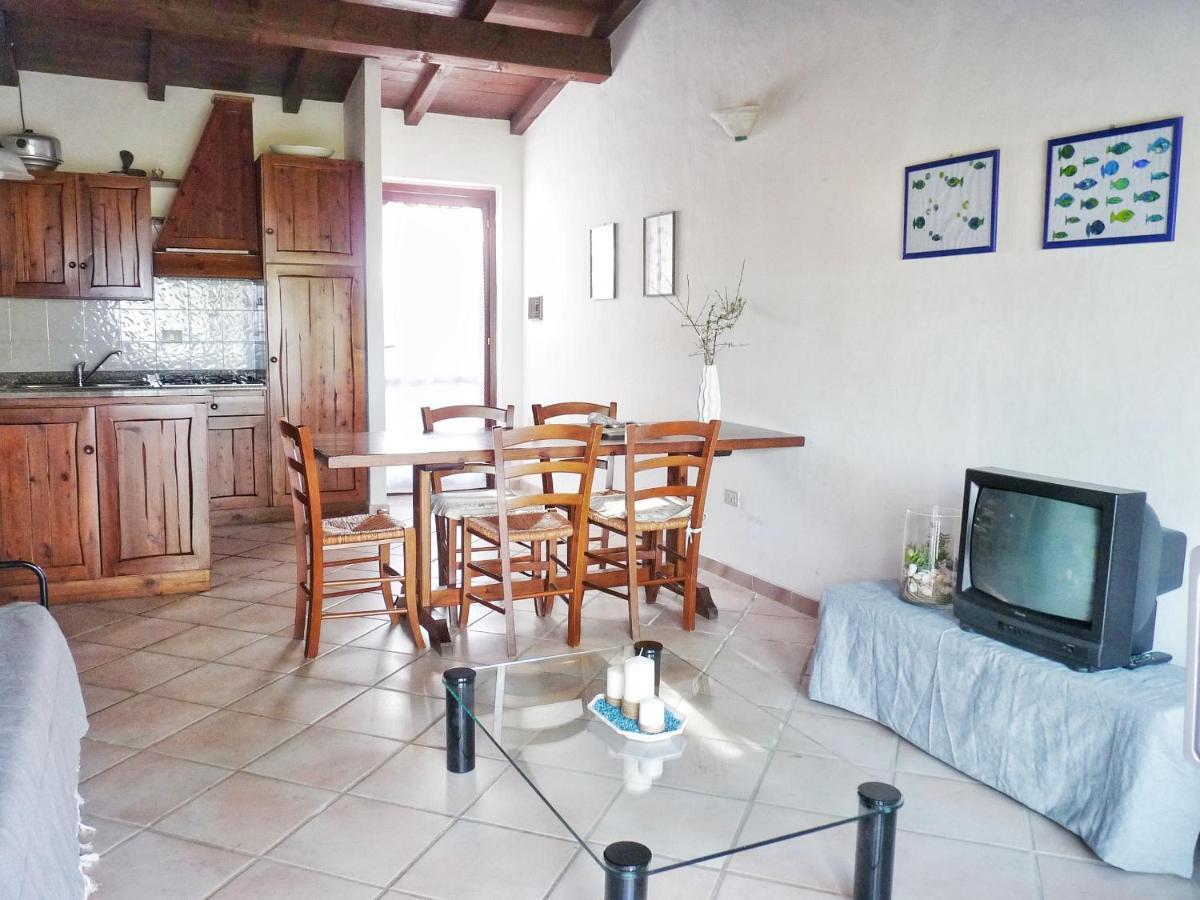 Le Caterine Villa Porto San Paolo  Exteriör bild