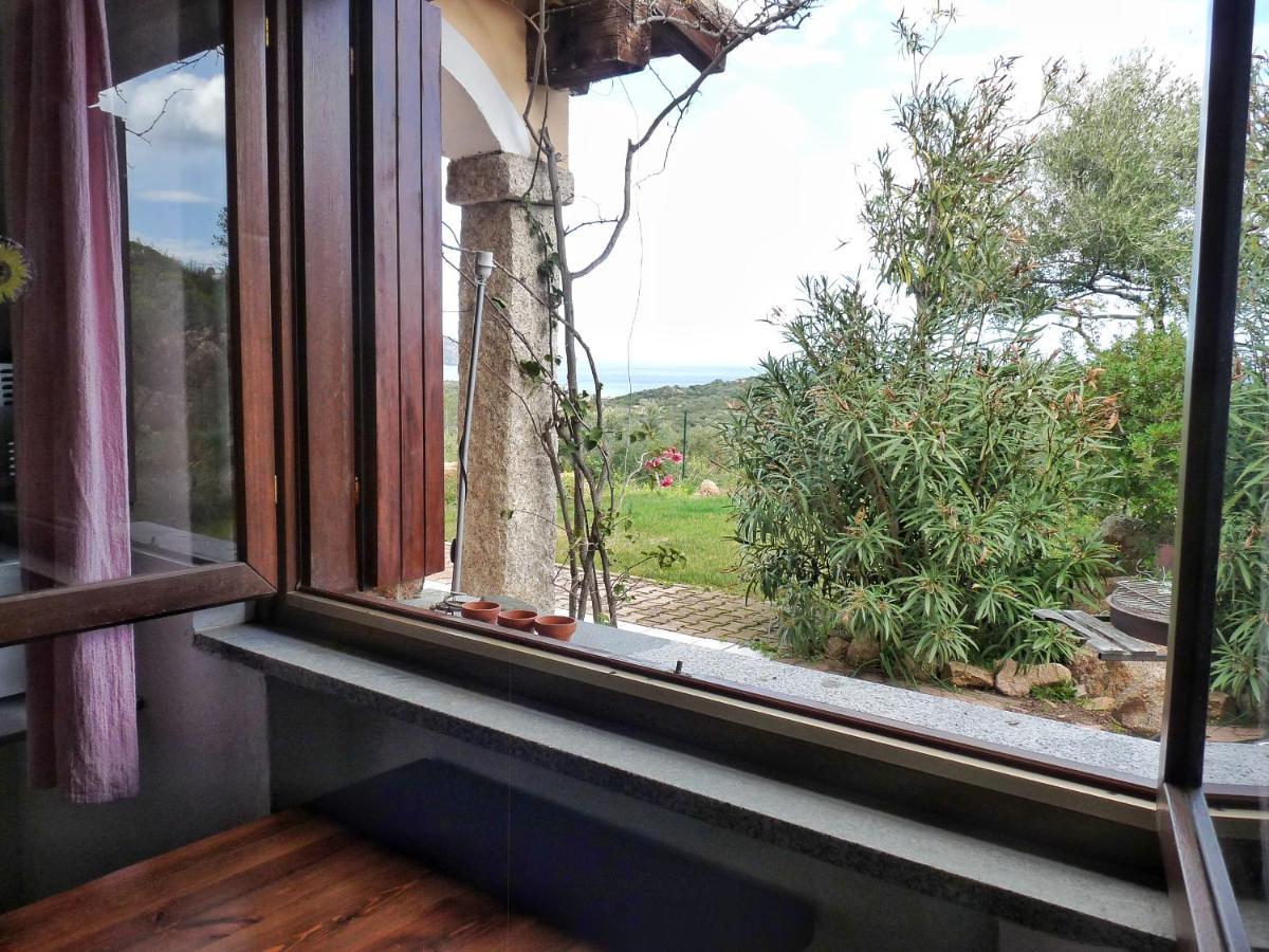 Le Caterine Villa Porto San Paolo  Exteriör bild