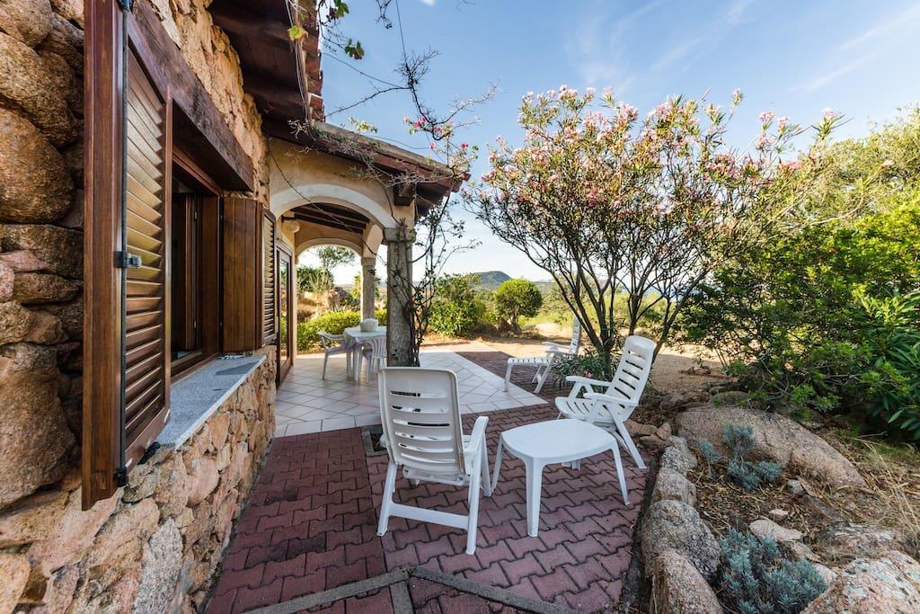 Le Caterine Villa Porto San Paolo  Exteriör bild